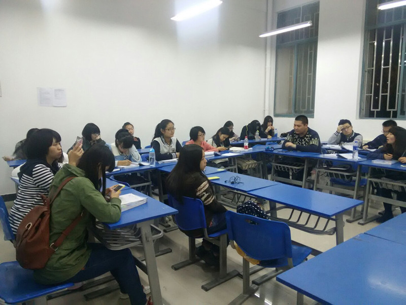 德语潘甜甜av
主题团日活动2.jpg